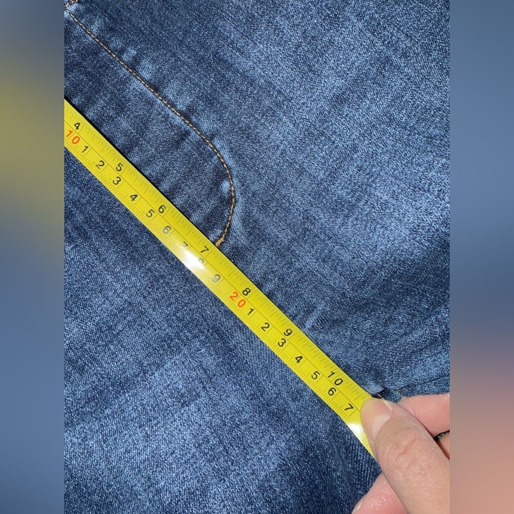 Pilcro Women’s Blue Pull-On Mid-Rise Crop Flare Jeans Size Small EUC - Picture 11 of 12